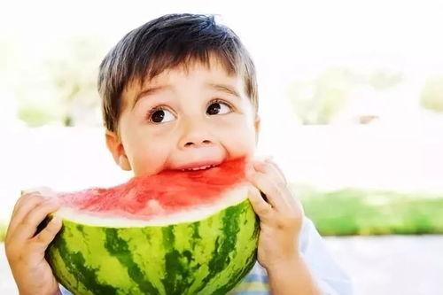 娱乐吃瓜酱喊男生宝宝,揭秘明星间的甜蜜互动